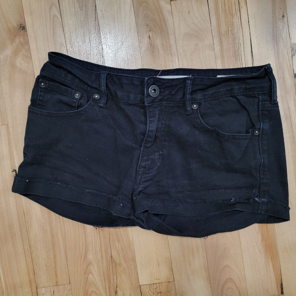 Bull Head Low Rise Denim Shorts Black Size 5